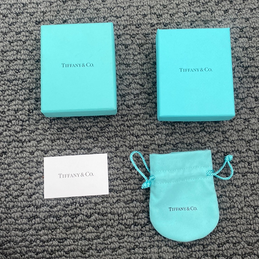 2 Tiffany and co. boxes + pouch